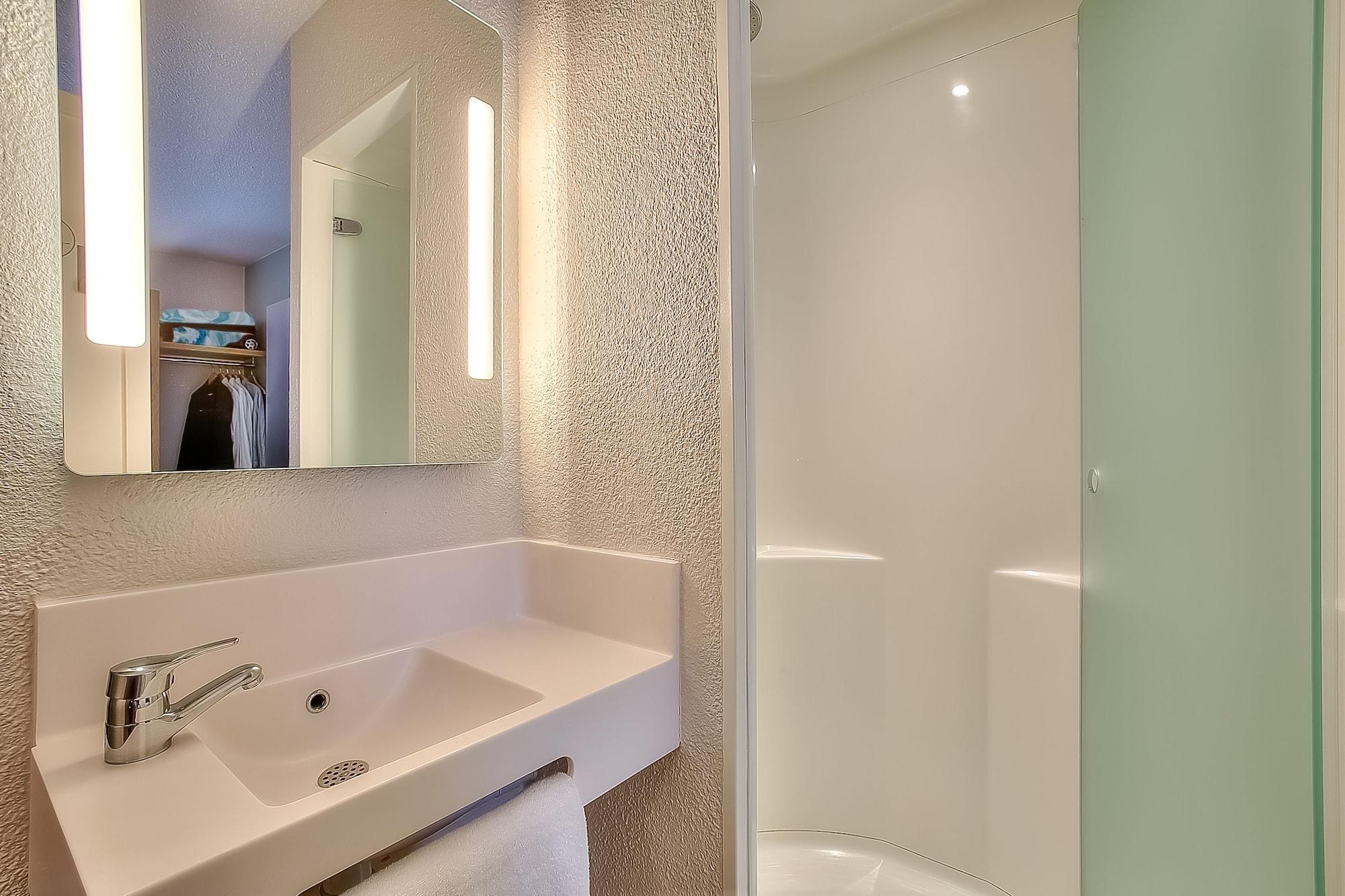 B&B Hotel Antibes Sophia Antipolis Biot Exterior foto