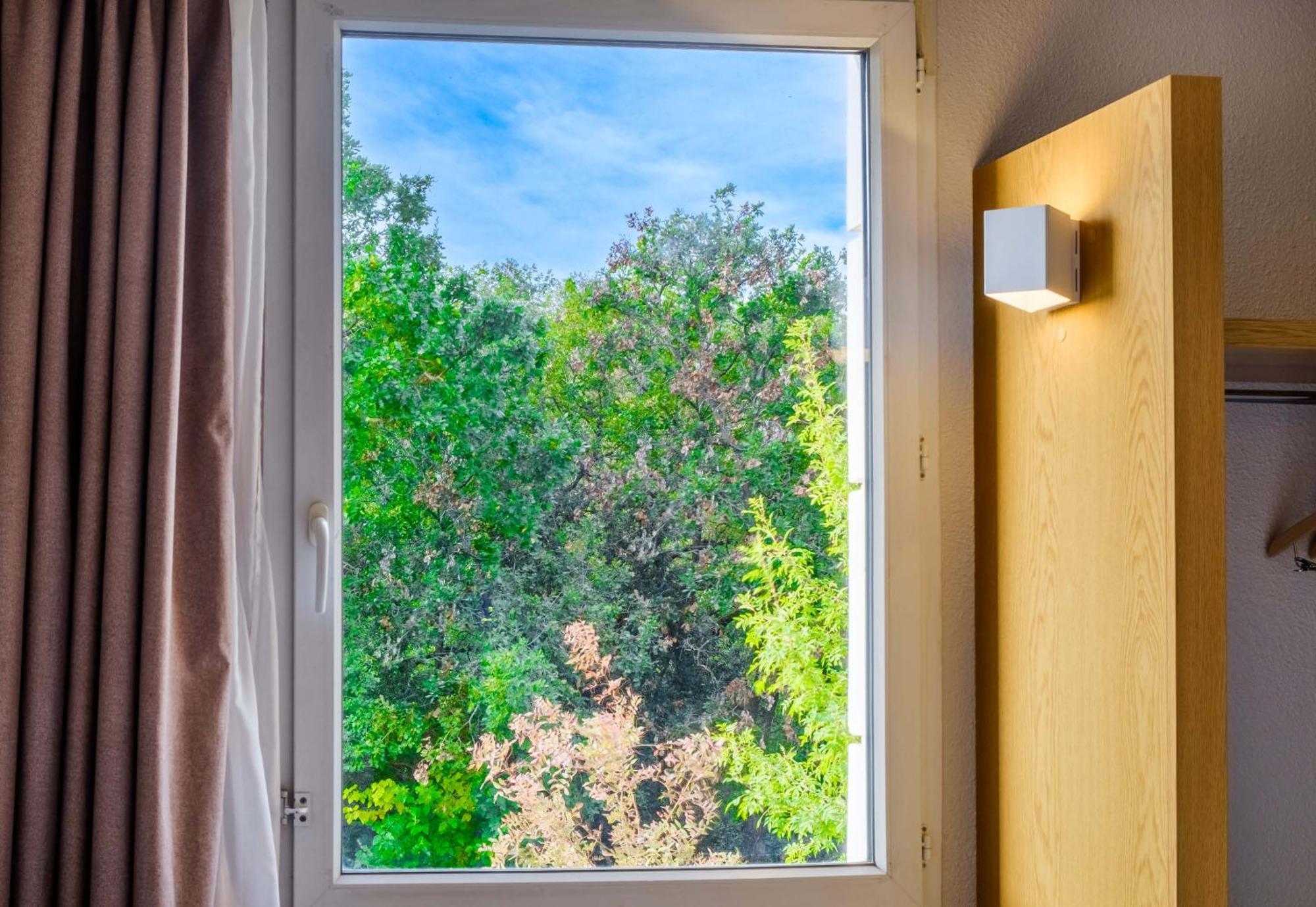 B&B Hotel Antibes Sophia Antipolis Biot Exterior foto